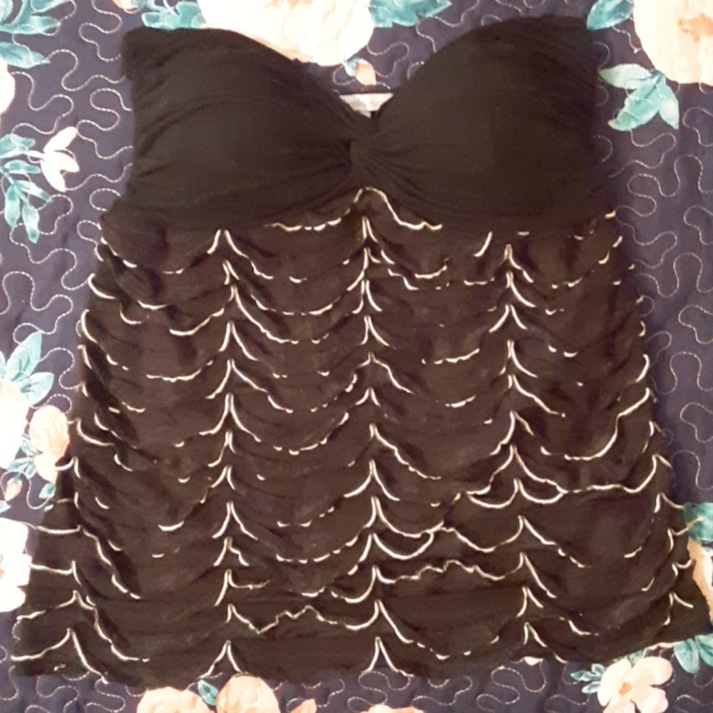 Strapless top